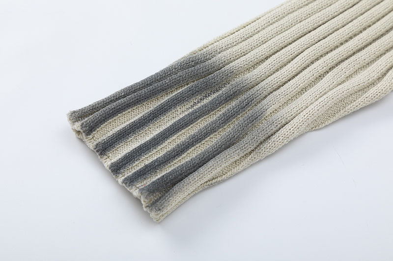 Men's And Women's KNITTED SWEATER